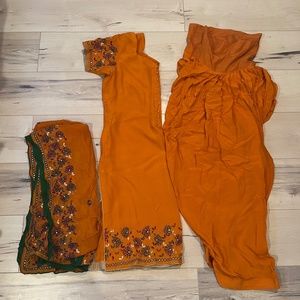 Women’s Indian 3 Piece Orange with Detailed Top & Pants w Matching Wrap-Large